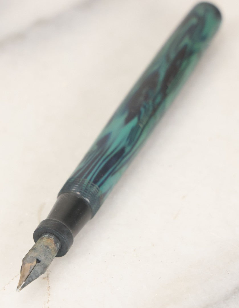Lot 038 - Antique Carter's Fountain Pen With Blue / Green Marbling Color, Original Cap, The Carter's Ink Co., Boston, New York, & Chicago, 5" Length