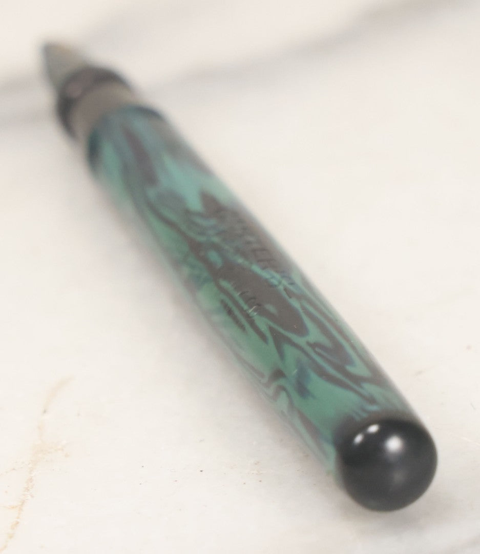 Lot 038 - Antique Carter's Fountain Pen With Blue / Green Marbling Color, Original Cap, The Carter's Ink Co., Boston, New York, & Chicago, 5" Length