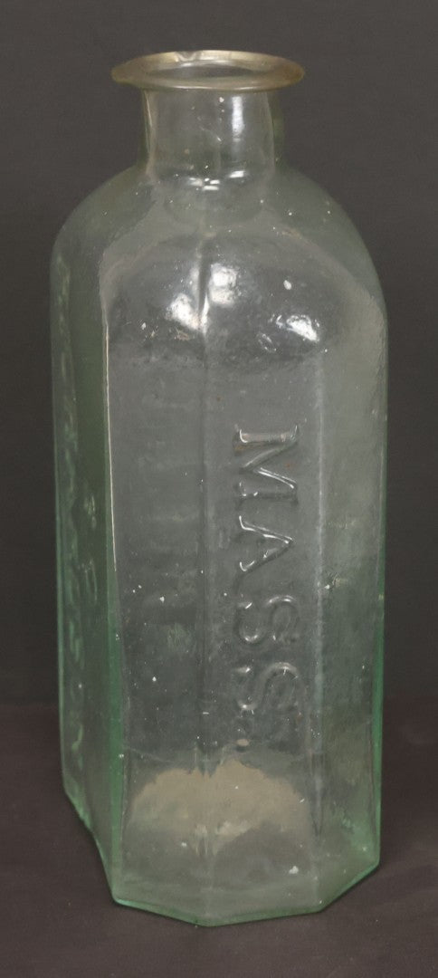 Lot 045 - Antique Hand Blown S.O. Richardson Bitters Green Tinted Clear Glass Bottle With Pontil, South Reading, Massachusetts, 6-1/2" Height