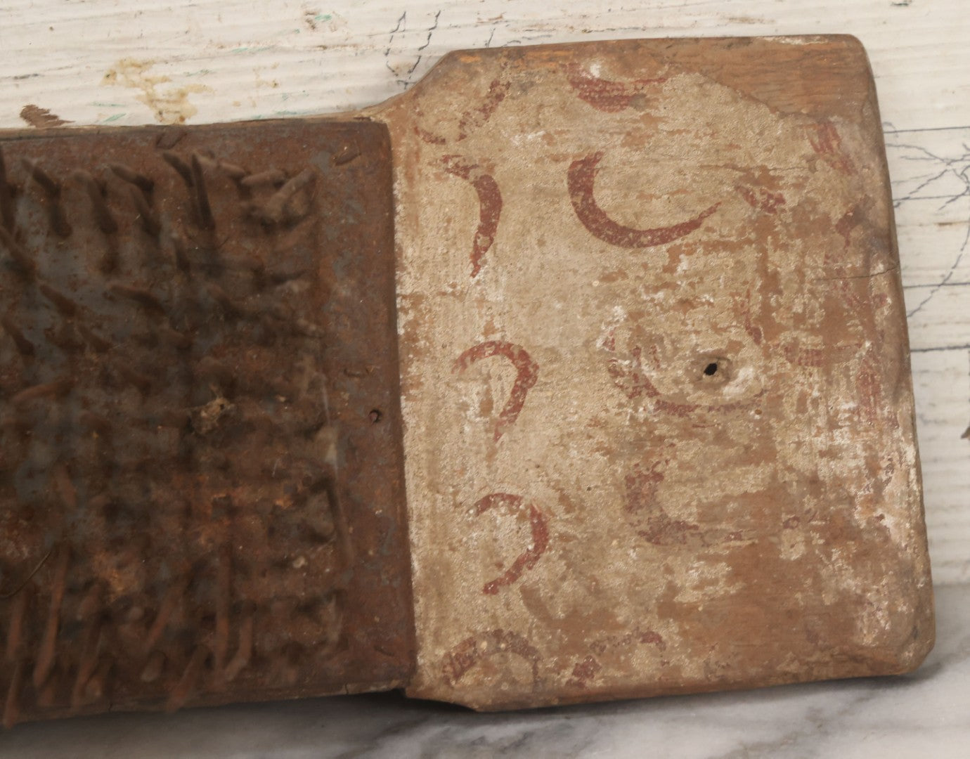 Lot 065 - Antique Primitive Hechel, Flax Processing Comb, With Sharp Tines, Folk Painted Surface, Base 15-3/8" x 5-1/4"