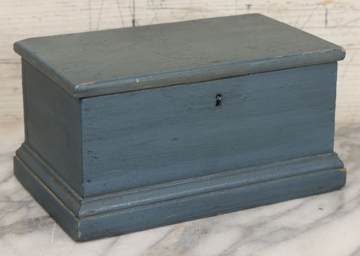 Lot 066 - Antique Small Size Primitive Wooden Storage Box In Old Blue Paint With Hinged Lid, Original Surface
