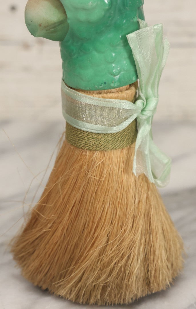 Lot 079 - Vintage Green Painted Porcelain Parrot Head Straw Dresser Brush With Green Ribbon, Made In Japan, 7-1/2" Length
