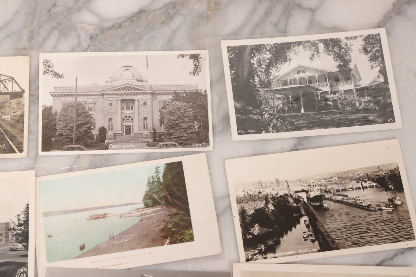 Lot 109 - Grouping Of Twelve Antique And Vintage Landmark And Travel Postcards Of Western States, Including Locations In Washington And Oregon