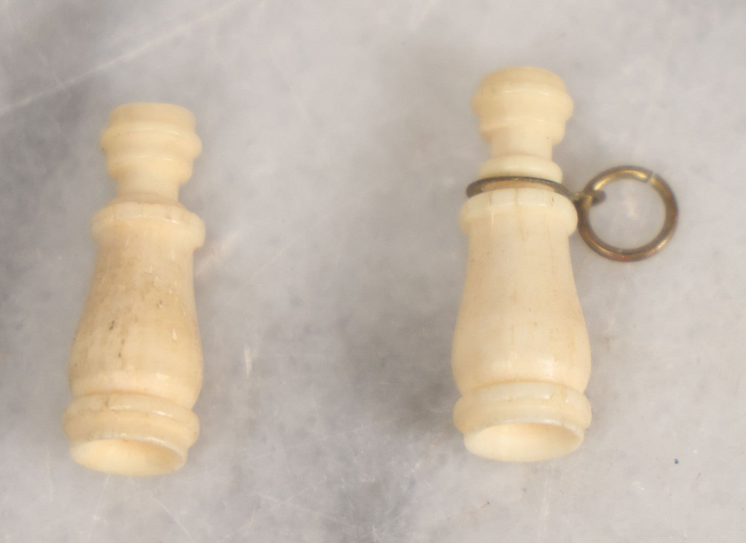 Lot 009 - Three Piece Antique Carved Bone Grouping Including Two "The Lord's Prayer" Stanhopes And Billiken Lucky Charm, Note Image In One Stanhope Is Badly Deteriorated