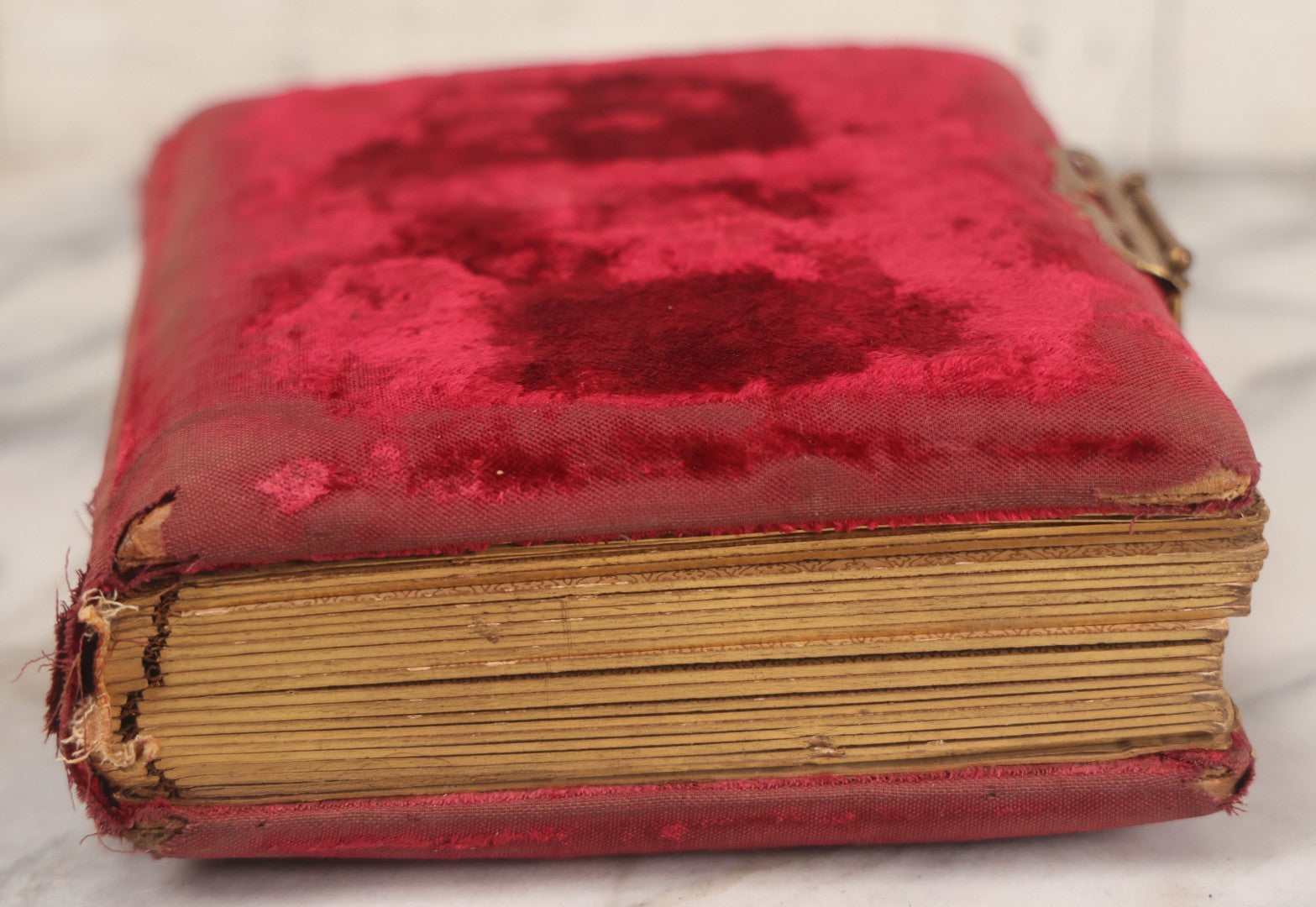 Lot 015 - Antique Victorian Photo Album With Red Velvet Covering, Containing 34 Cabinet Card Photographs, Including Woman Leaning On Gothic Chair, Group Of Four Women And Young Man In Uniform, Note Binding Completely Shot, Many Pages Loose