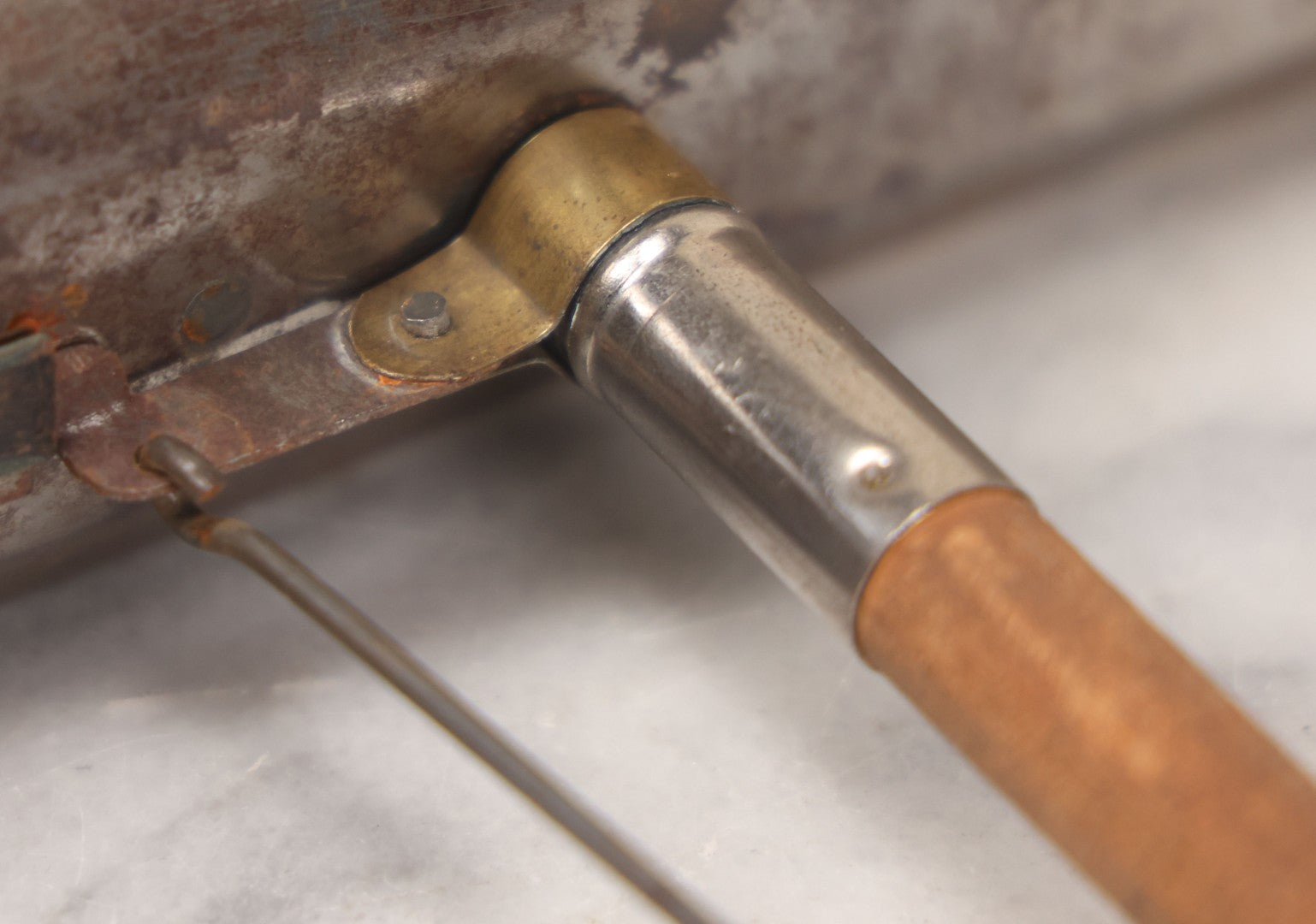 Lot 026 - Antique Early Photography Camera Flash Pan Patented June 18, 1901, Used With Flammable Powder To Light Photographs