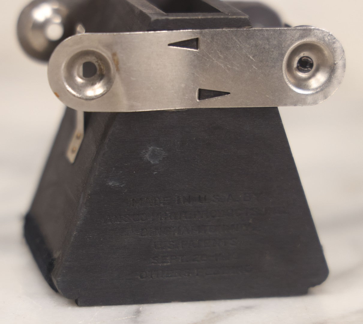 Lot 027 - Antique Ansco Box Camera, Small Size, Uses Speedex 2C Ansco Film, Made In U.S.A. By Ansco Photo Products Inc., Binghamton, New York, Patented September 1910