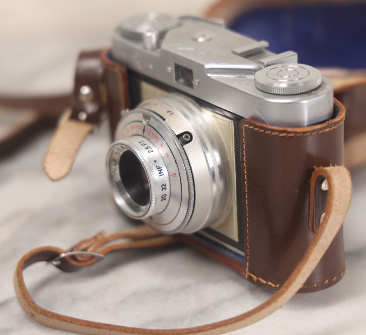 Lot 028 - Vintage Wirgin Edixa 35mm Film Photography Camera With F/2.8 43mm Fixed Lens And Original Leather Carrying Case, Made In Germany