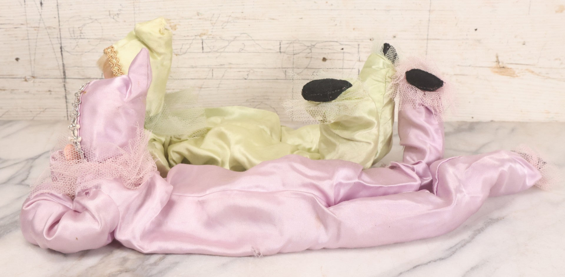 Lot 038 - Pair Of Vintage Mid Century Pixie Sweetheart Elf Dolls In Pink And Green Outfits And Prone Pose