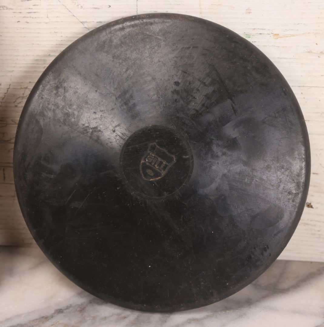 Lot 043 - Vintage Official Gill Discus No. D66 High School Rubber, Sports Equipment, In Original Box
