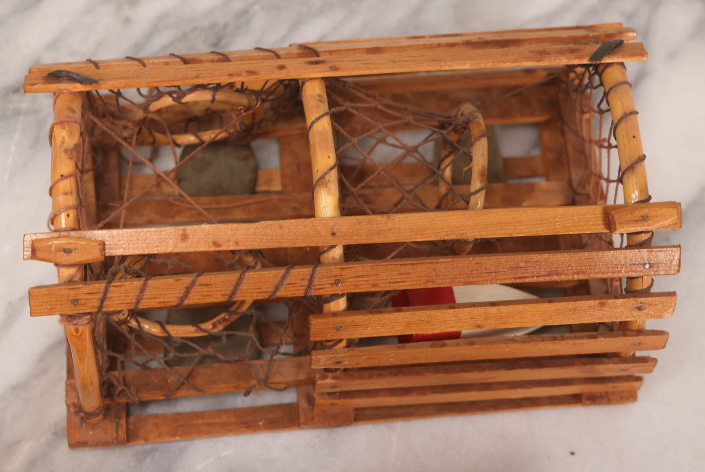 Lot 044 - Vintage Handmade Miniature Salesman Sample Lobster Trap