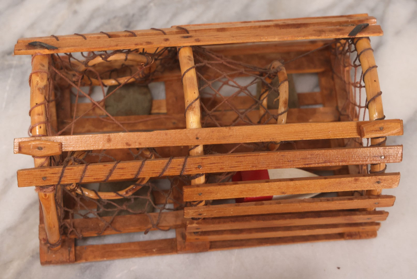 Lot 044 - Vintage Handmade Miniature Salesman Sample Lobster Trap