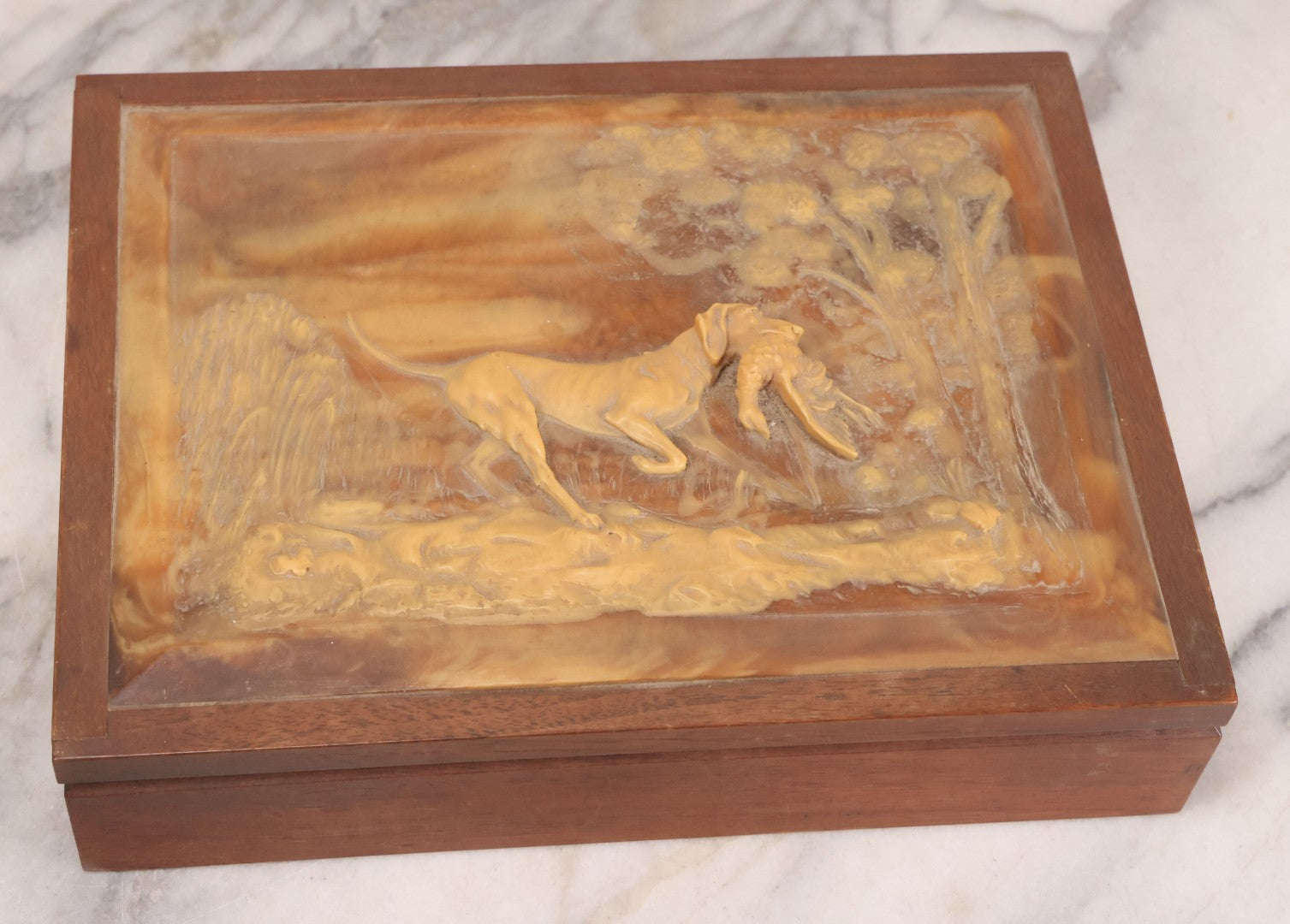 Lot 055 - Vintage Wooden Jewelry Box With High Relief Molded Hunting Dog Scene