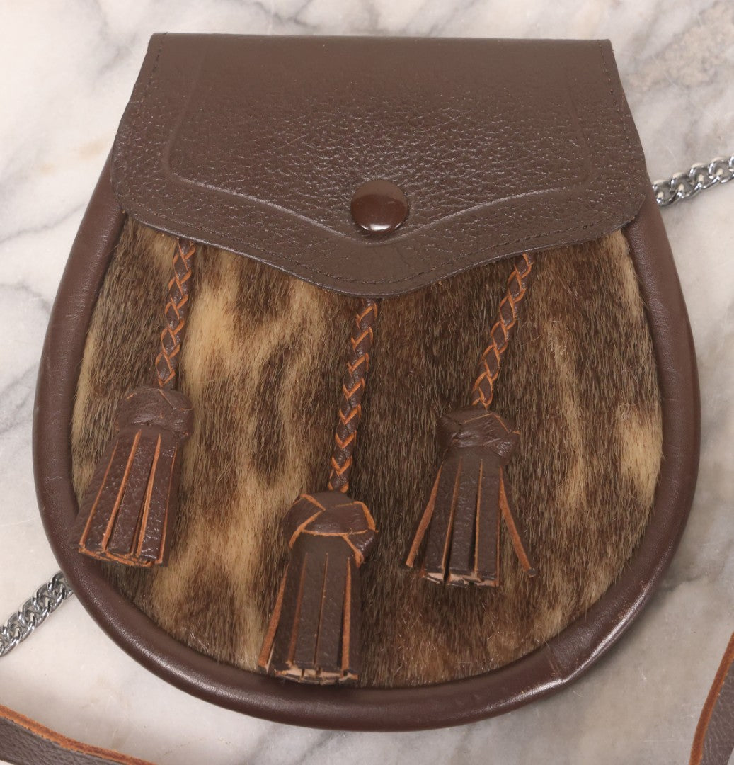 Lot 071 - Vintage Brown Leather Scottish Sporran Purse, Made With Real Leather In Scotland