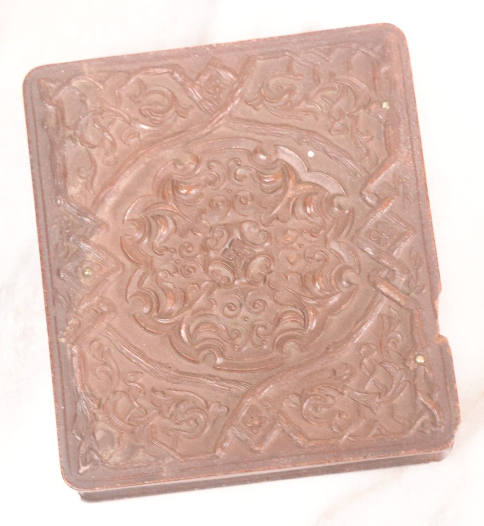 Lot 079 - Antique 1/6th Plate Tintype Photograph Of Two Young Women In Thermoplastic Genuine Union Case, Manufactured By Scovill Manufacturing Co., With Illegible Identification On Case Paper