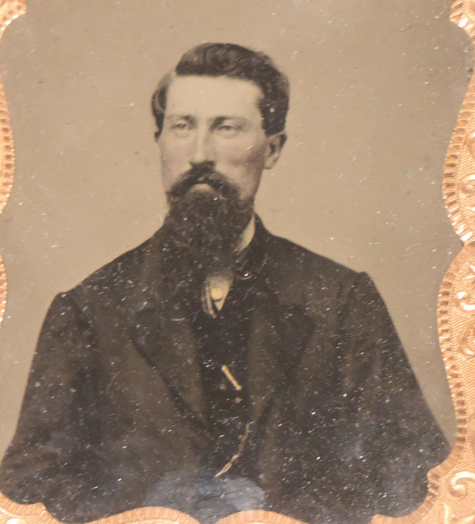 Lot 080 - Antique 1/6th Plate Tintype Photograph Of Distinguished Looking Man With Long Dark Beard In Leatherette Folder Case