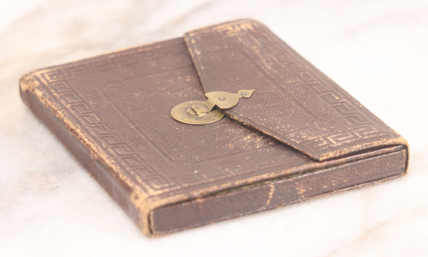 Lot 080 - Antique 1/6th Plate Tintype Photograph Of Distinguished Looking Man With Long Dark Beard In Leatherette Folder Case