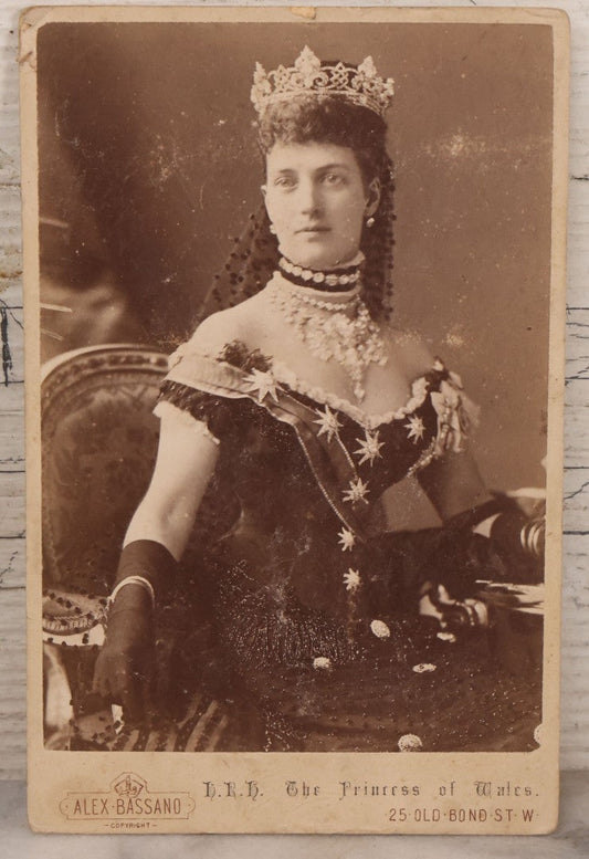 Lot 086 - Antique Cabinet Card Photograph Of Her Royal Highness Alexandra Of Denmark, The Princess Of Wales, Later Queen-Consort Of The United Kingdom, Alexander Bassano, Photographer, London
