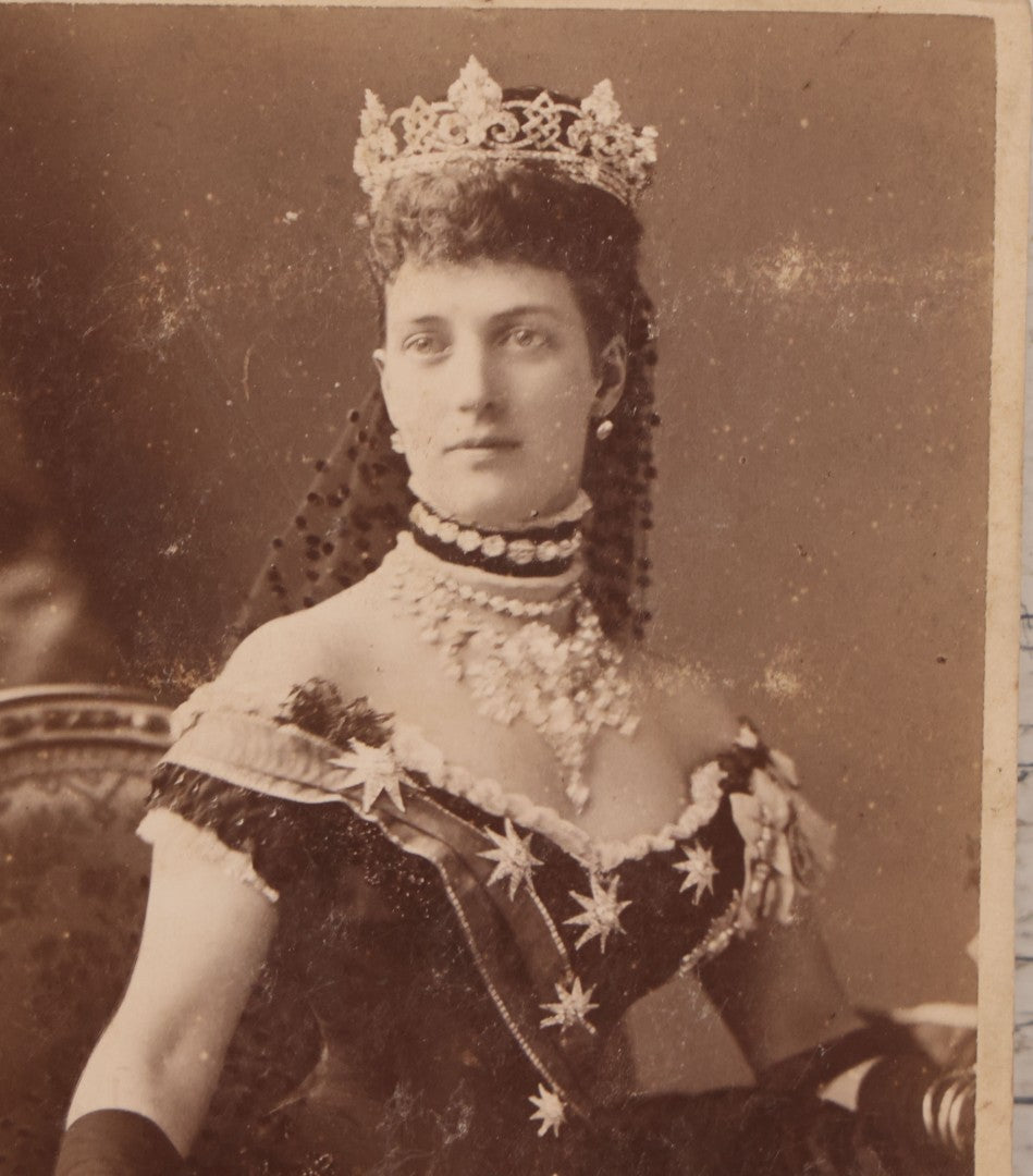 Lot 086 - Antique Cabinet Card Photograph Of Her Royal Highness Alexandra Of Denmark, The Princess Of Wales, Later Queen-Consort Of The United Kingdom, Alexander Bassano, Photographer, London