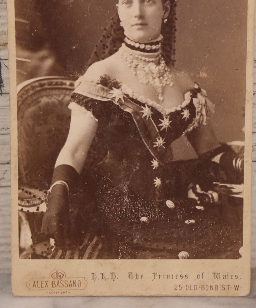 Lot 086 - Antique Cabinet Card Photograph Of Her Royal Highness Alexandra Of Denmark, The Princess Of Wales, Later Queen-Consort Of The United Kingdom, Alexander Bassano, Photographer, London