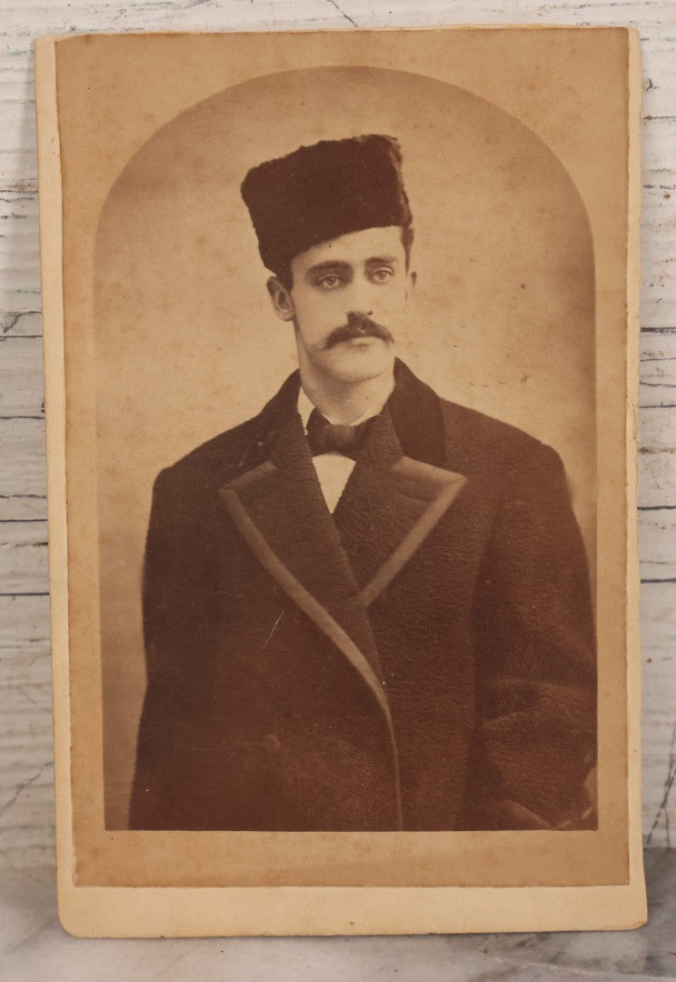 Lot 087 - Antique Cabinet Card Photograph Of Eastern European Man Photographed At Mrs. Humphrey's Photographic Gallery, 202 Bowery, New York, Gallery Advertises "French, Italian, And Spanish Spoken"