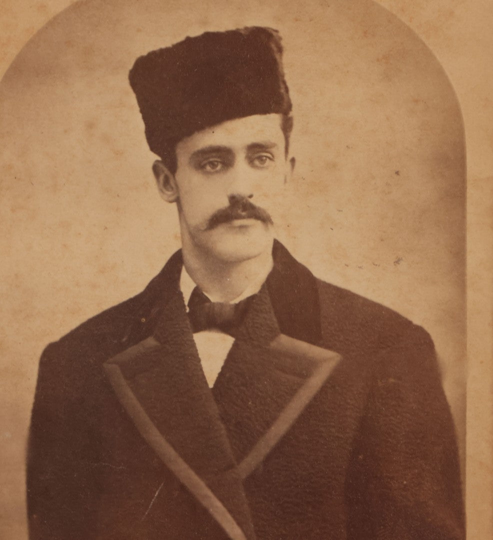 Lot 087 - Antique Cabinet Card Photograph Of Eastern European Man Photographed At Mrs. Humphrey's Photographic Gallery, 202 Bowery, New York, Gallery Advertises "French, Italian, And Spanish Spoken"