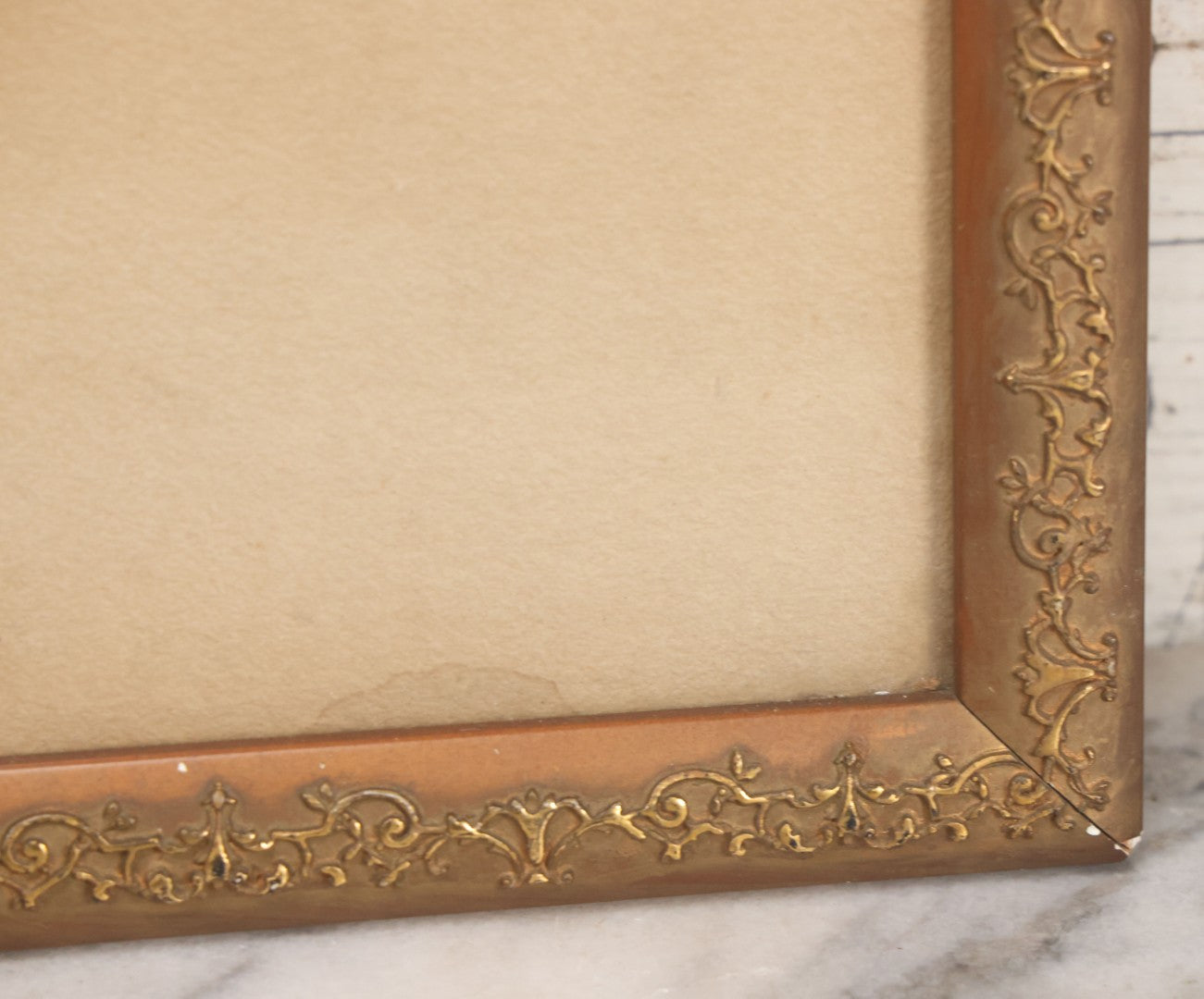 Lot 011 - Antique Sacred Heart Painting On Silk With Oval Mat In Gold Frame, 13-1/2" x 15-1/2"