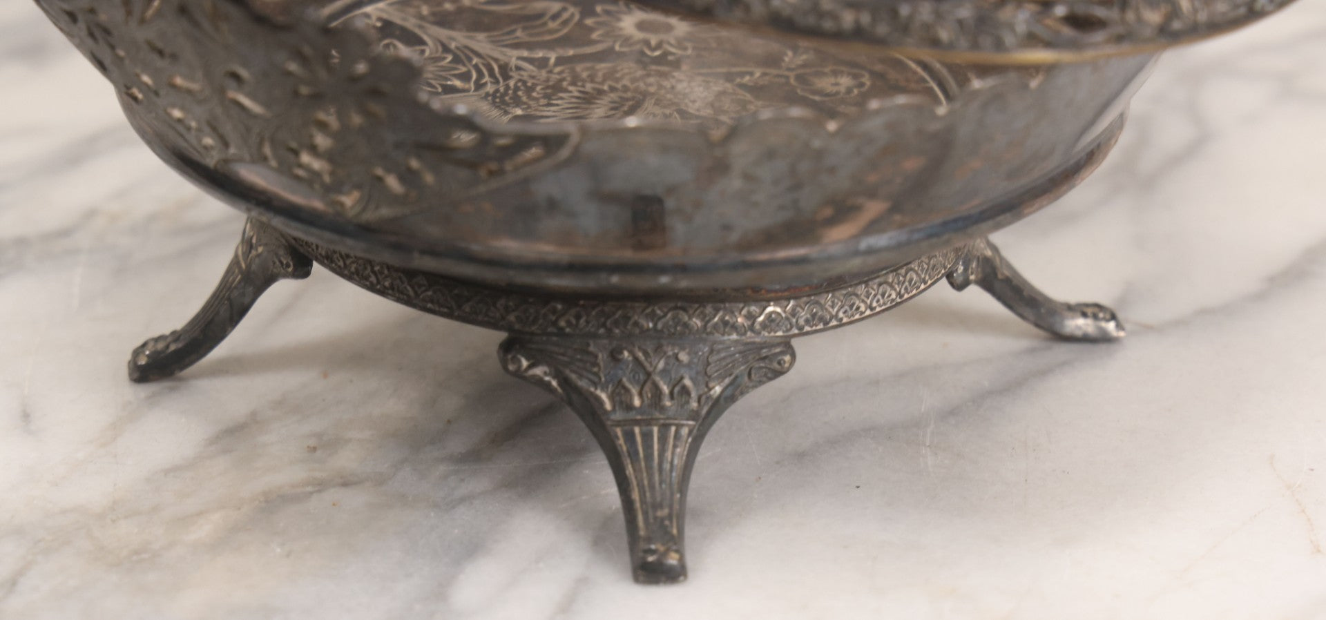 Lot 030 - Antique Decorative Silverplate Centerpiece Basket With Bird And Flower Engraved Motif, Manufactured By Wilcox Silverplate Co., Meriden, Connecticut, No. 0841