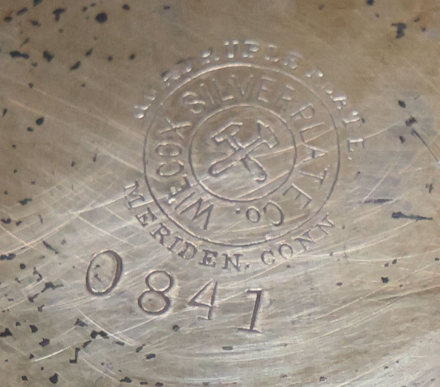 Lot 030 - Antique Decorative Silverplate Centerpiece Basket With Bird And Flower Engraved Motif, Manufactured By Wilcox Silverplate Co., Meriden, Connecticut, No. 0841