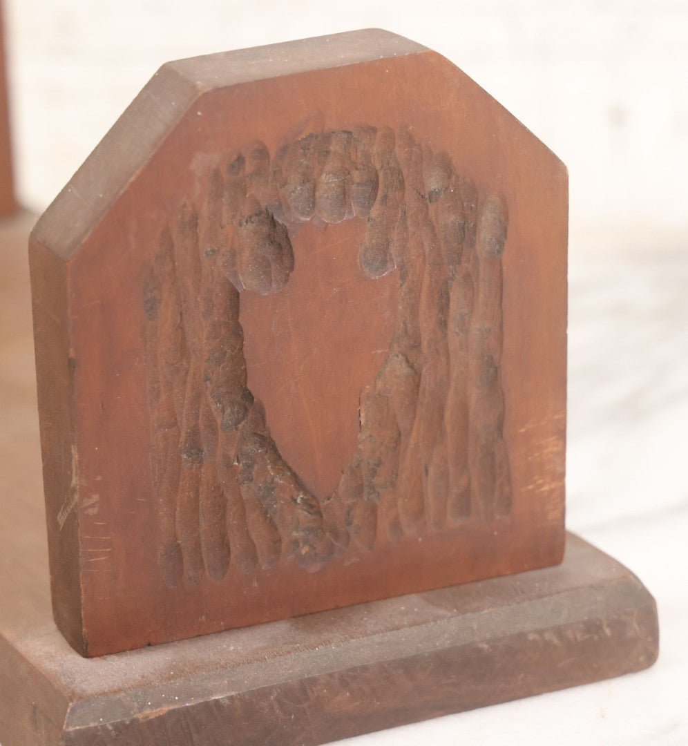 Lot 031 - Antique Carved Wooden Folk Art Folding Bookstand With Arrowhead Motif And Brass Hinges