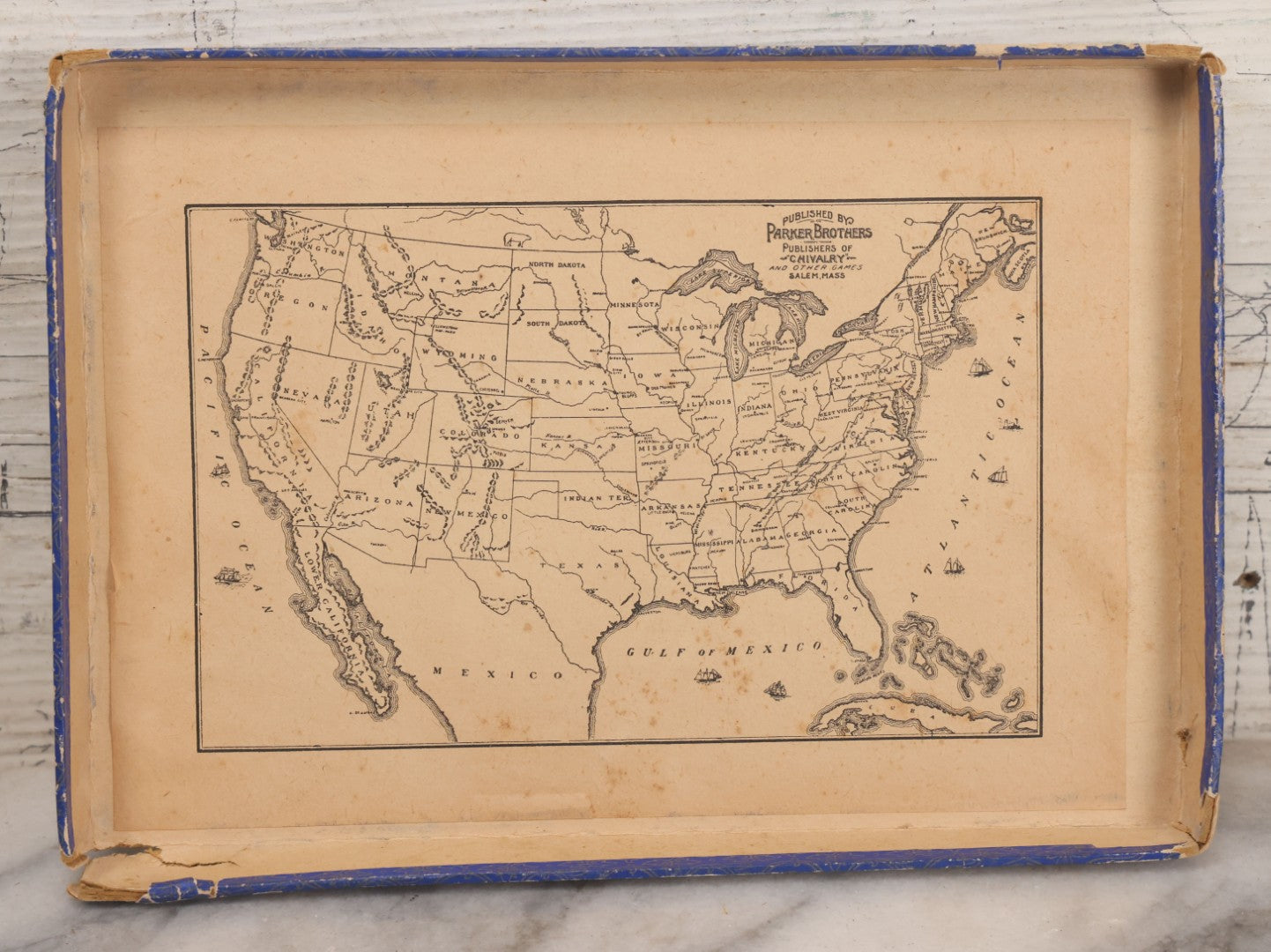 Lot 050 - Antique "The United States Map Puzzle" Lithographed Map Game Published By Parker Brothers, Salem, Massachusetts, In Original Box