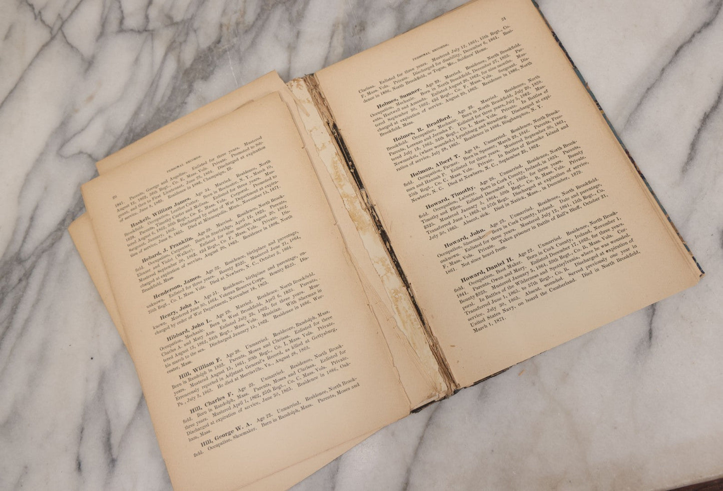 Lot 060 - "A Historical Record Of The Soldiers And Sailors Of North Brookfield (Massachusetts), In The War For The Preservation Of The Union Against The Rebellion 1861-1865 Regimental Histories, Etc." Antique Book Published By The Town, 1886, Rebound