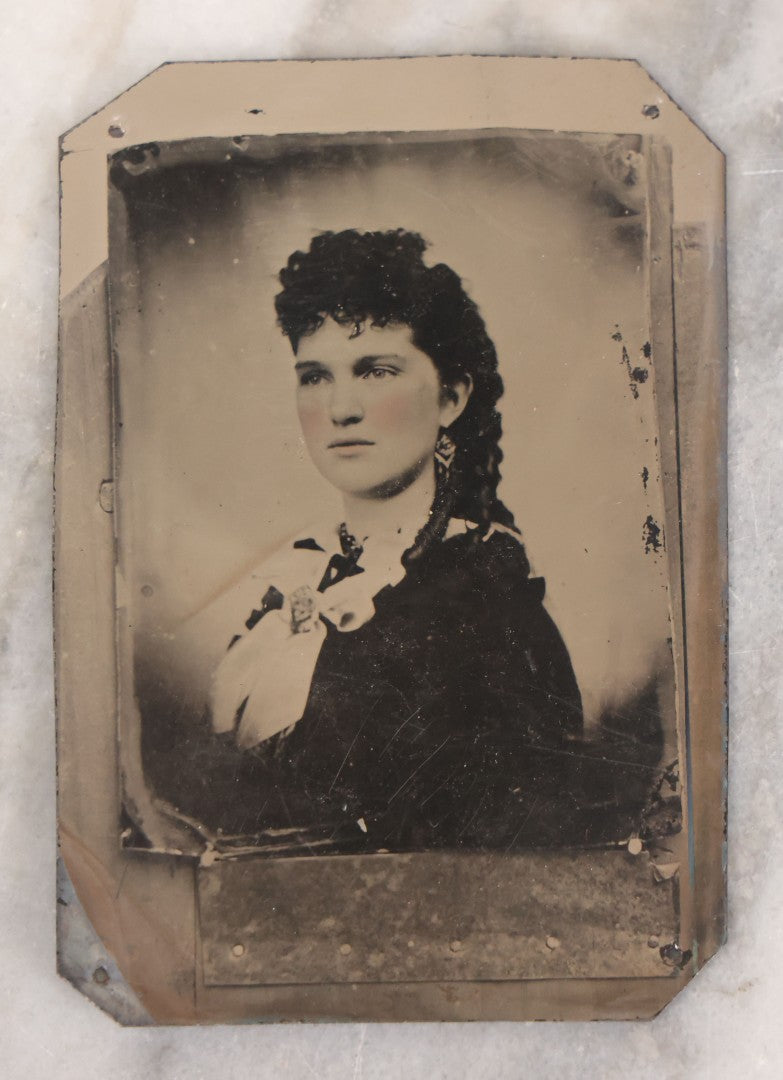 Lot 064 - Antique Tintype Photograph Copy Of Daguerreotype Of Beautiful Woman With Curly Hair