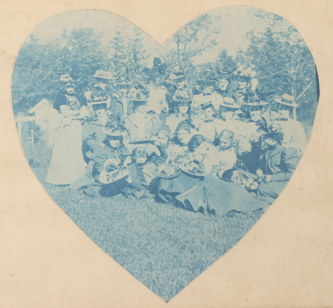 Lot 116 - Antique Heart Shaped Cyanotype Photograph Of Group Of Well Dressed Young Ladies Posing With Flowers In Handmade Paper And Glass Frame