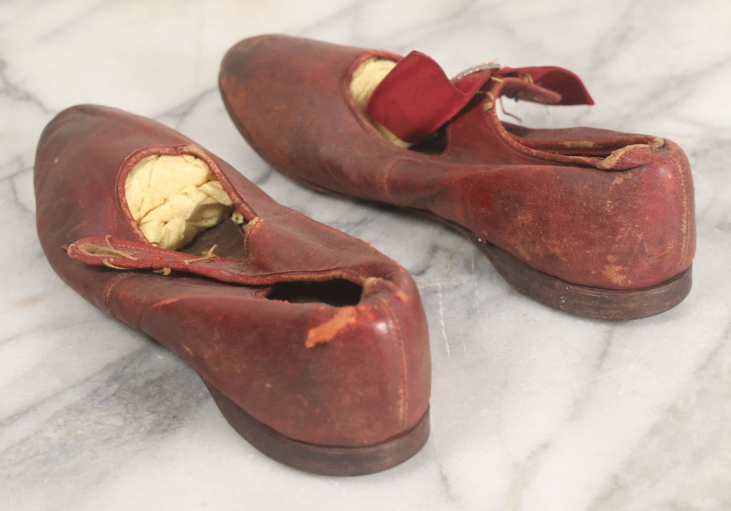 Lot 033 - Antique Pair Of Red Oxblood Leather Girls Childrens Shoes