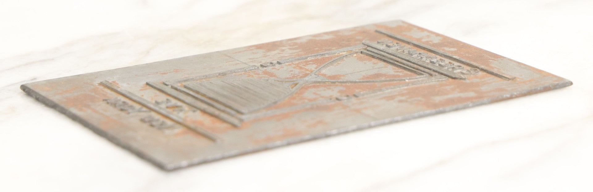 Lot 038 - Vintage Bookplate Printing Block With Hourglass Motif For Greenhaven, Rye, New York