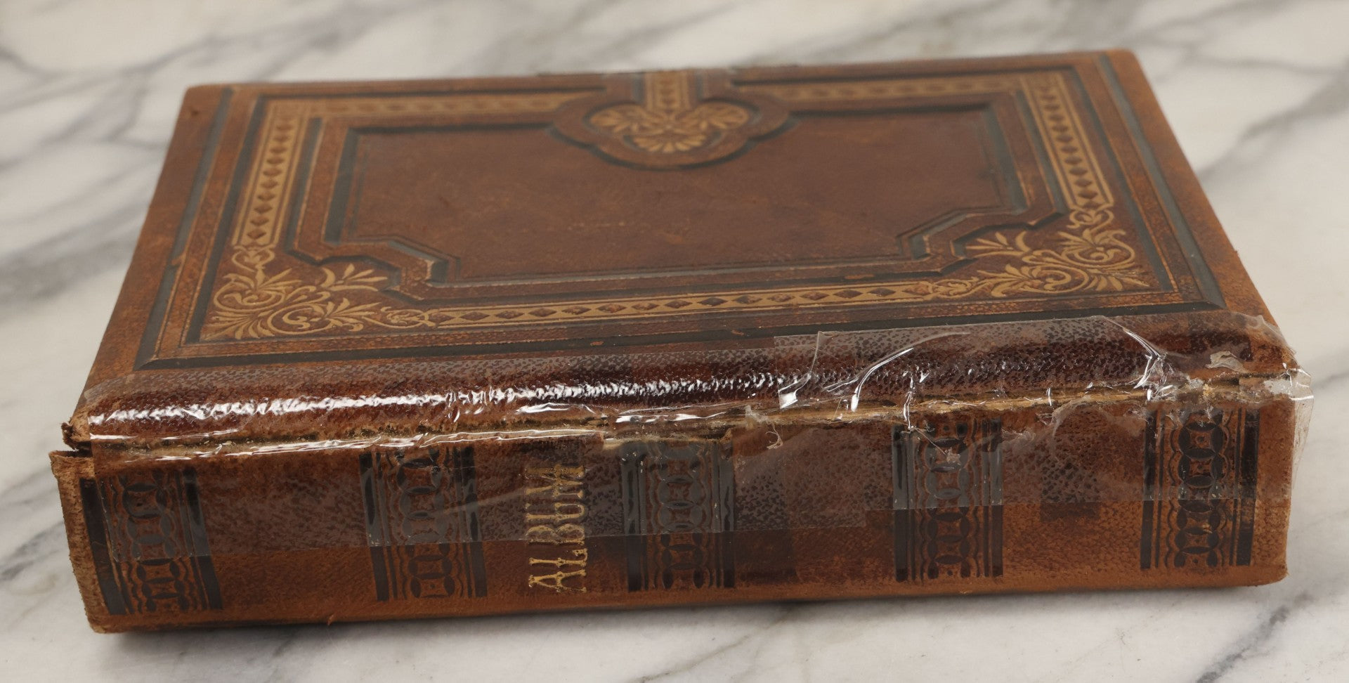 Lot 066 - Antique Victorian Photo Album With 22 Cabinet Cards, 27 Carte De Visite C.D.V.s, And Ten Tintypes, Of The Knight Family And Others