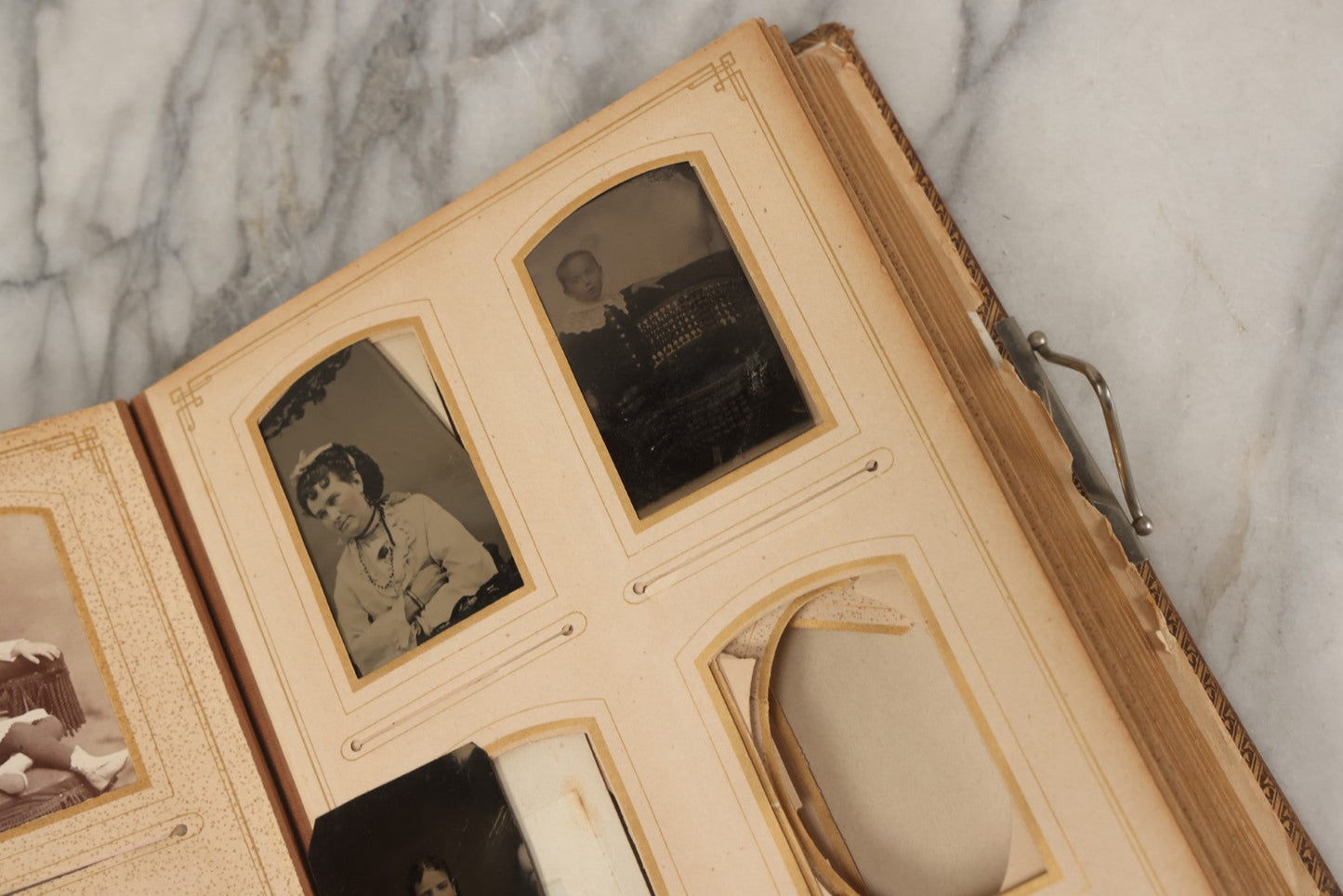 Lot 066 - Antique Victorian Photo Album With 22 Cabinet Cards, 27 Carte De Visite C.D.V.s, And Ten Tintypes, Of The Knight Family And Others