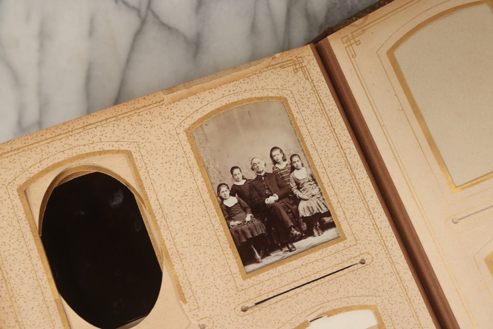 Lot 066 - Antique Victorian Photo Album With 22 Cabinet Cards, 27 Carte De Visite C.D.V.s, And Ten Tintypes, Of The Knight Family And Others