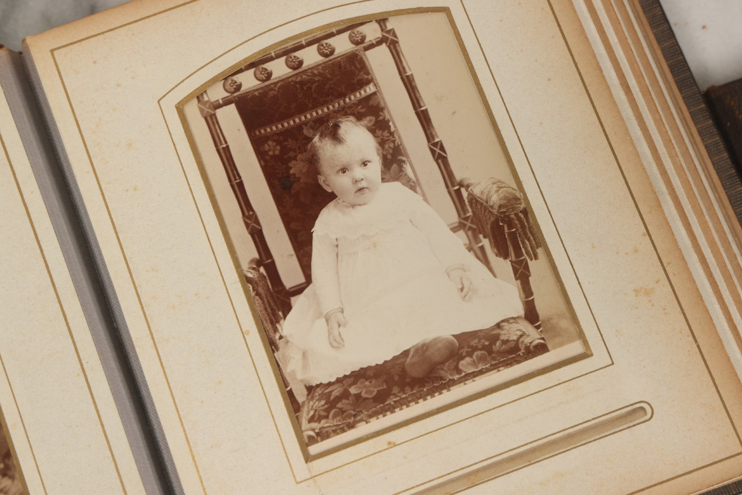 Lot 067 - Antique Victorian Cabinet Card Photo Album With Thirteen Cabinet Card Portrait Photographs Of The Seavey Family, Including Many Photos With Identification