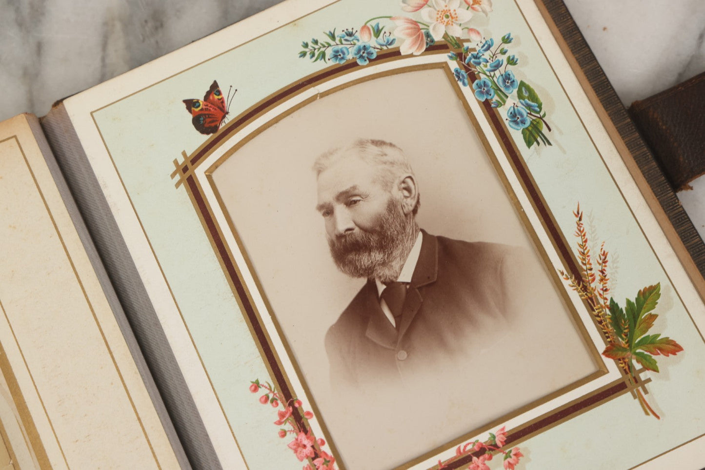 Lot 067 - Antique Victorian Cabinet Card Photo Album With Thirteen Cabinet Card Portrait Photographs Of The Seavey Family, Including Many Photos With Identification