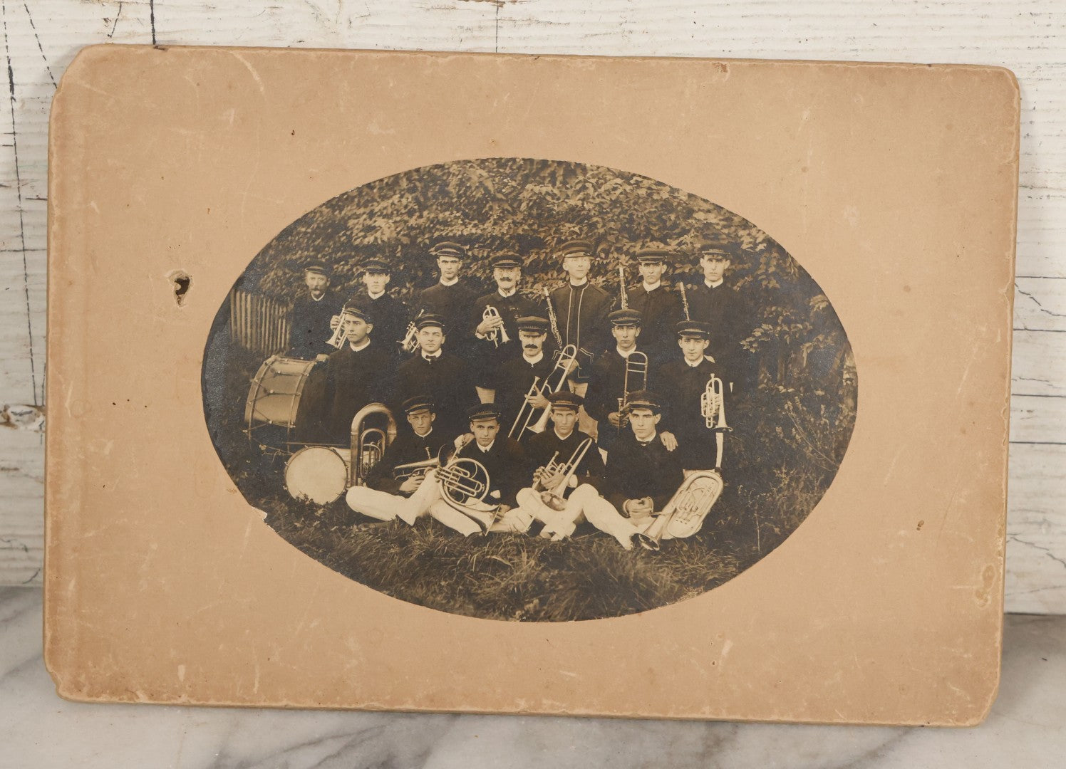 Lot 091 - Antique Boarded Photograph Of The Bainbridge Brass Band In Summer 1905 Posing Outdoors With Instruments