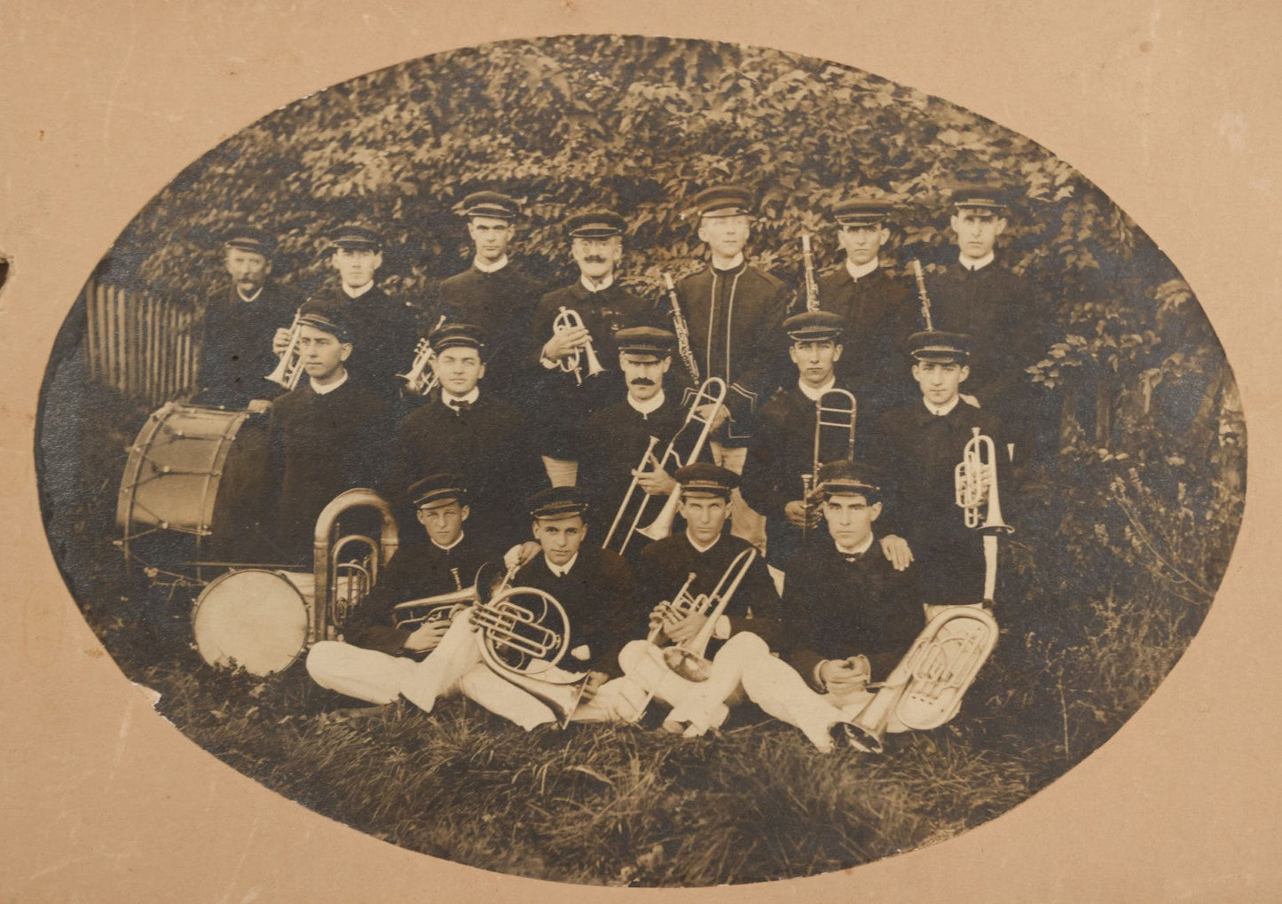 Lot 091 - Antique Boarded Photograph Of The Bainbridge Brass Band In Summer 1905 Posing Outdoors With Instruments