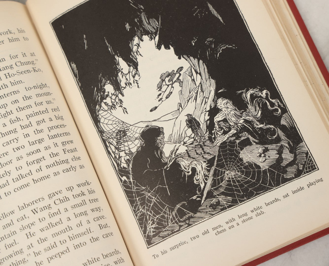 Lot 114 - "Prose And Poetry For The Sixth Year, Including A Study Of The Life And Poems Of Rudyard Kipling And Sir Walter Scott" Vintage School Textbook With Illustrations By Guy Brown Wiser, The L.W. Singer Company, Publisher, Syracuse, New York, 1929