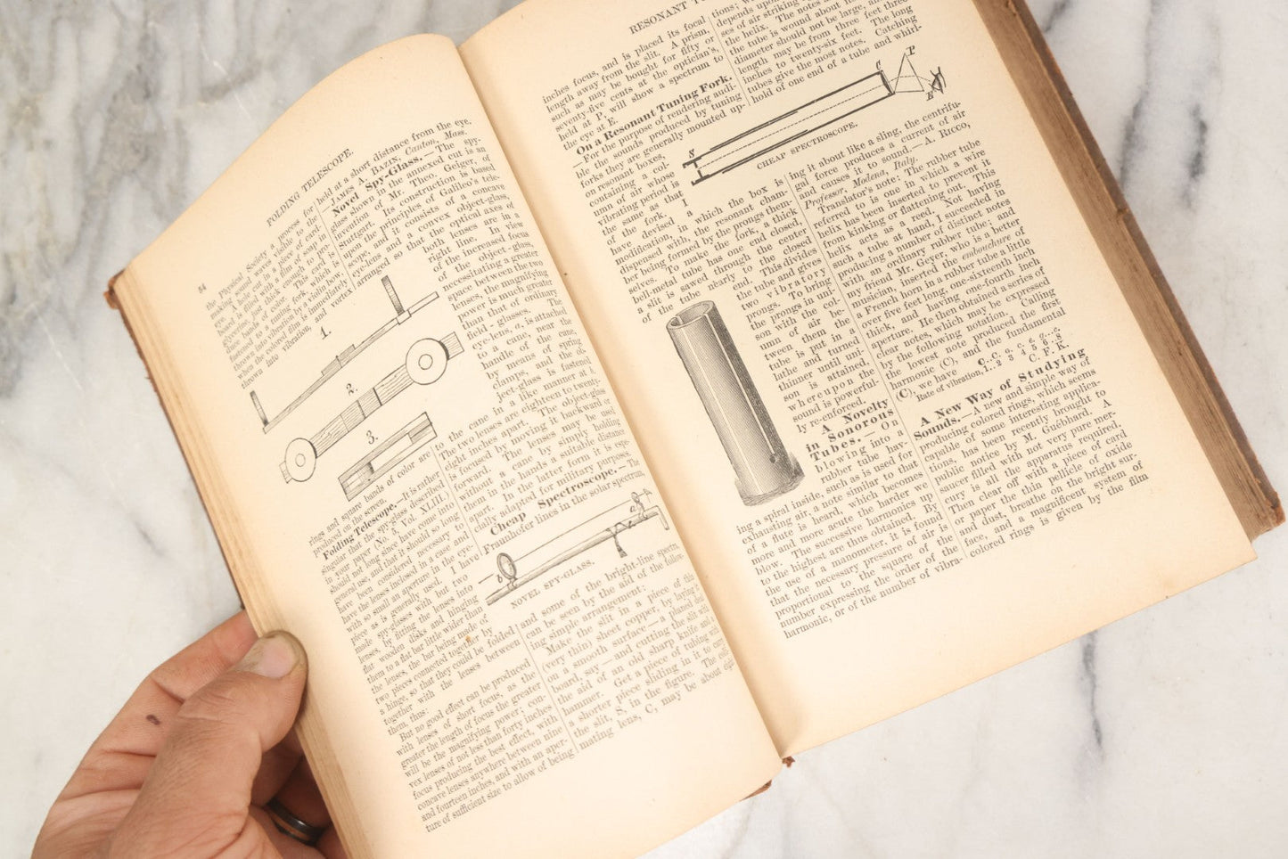 Lot 126 - "Facts Worth Knowing, Selected Mainly From The Scientific American For The Household, Workshop, And Farm" Antique Book Edited By T. O'Conor Sloane, With 250 Illustrations, S.S. Scranton & Co., Publisher, Hartford, 1890