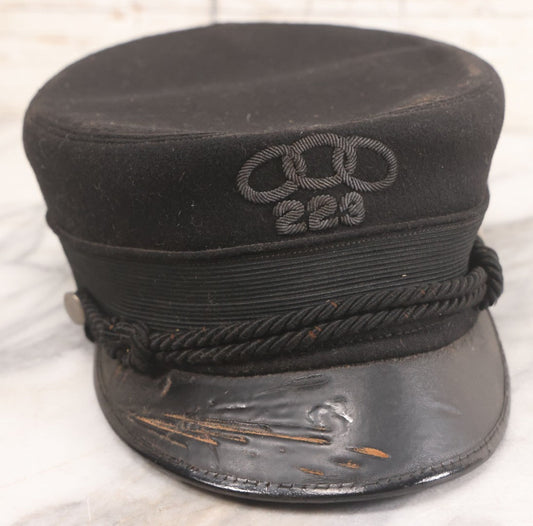 Lot 017 - Antique Odd Fellows I.O.O.F. Lodge No. 223 Uniform Cap With Three Links Motif Manufactured By H.D. Bowker, Milford, Massachusetts, Size 7-1/8, Marked "Shawmade," Note Wear To Visor