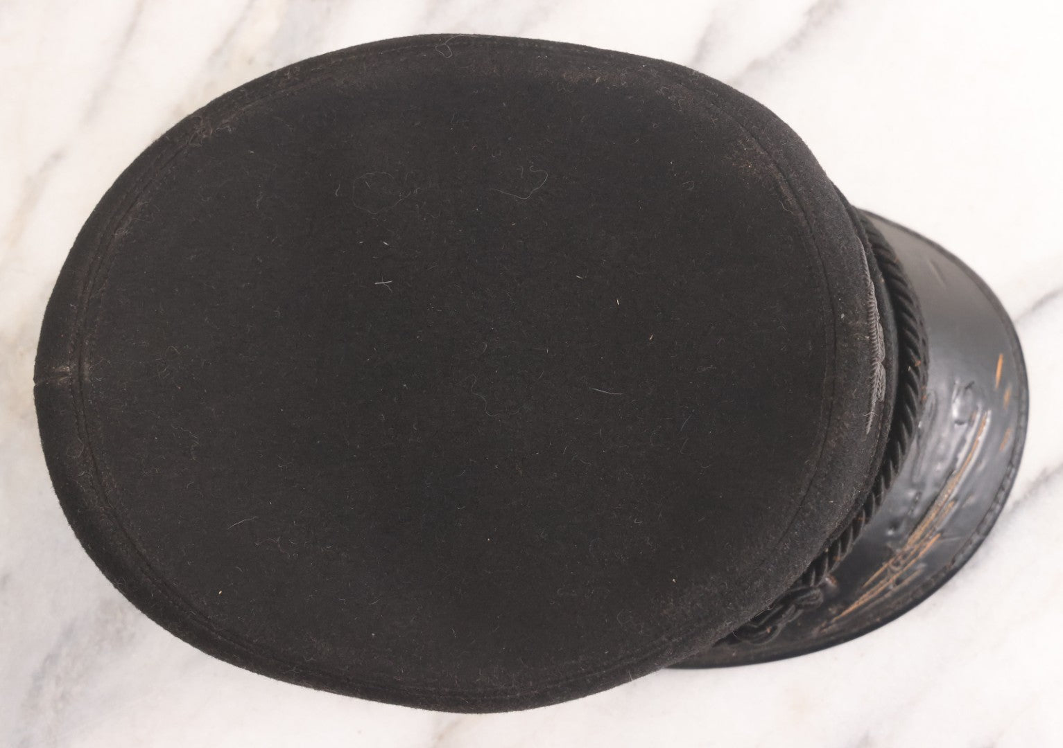 Lot 017 - Antique Odd Fellows I.O.O.F. Lodge No. 223 Uniform Cap With Three Links Motif Manufactured By H.D. Bowker, Milford, Massachusetts, Size 7-1/8, Marked "Shawmade," Note Wear To Visor