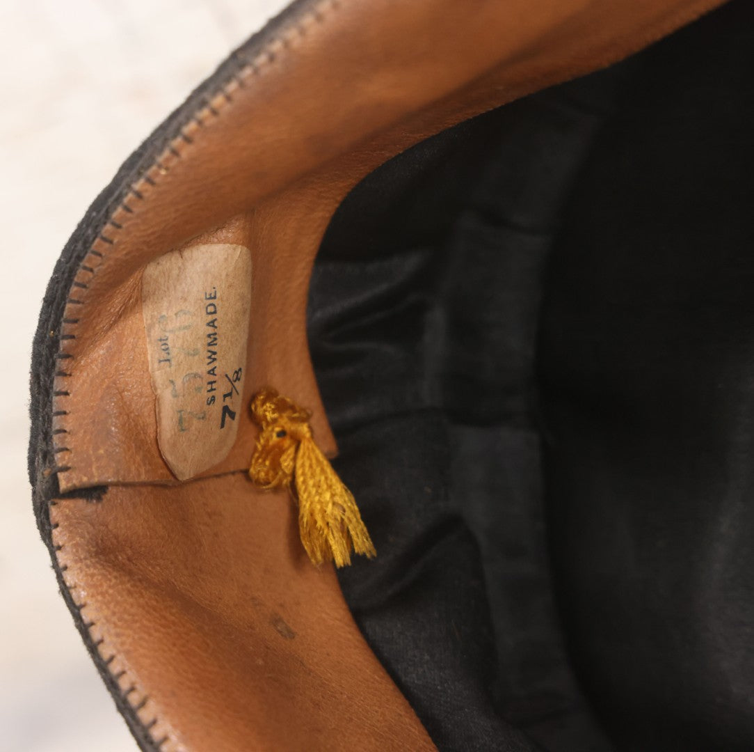 Lot 017 - Antique Odd Fellows I.O.O.F. Lodge No. 223 Uniform Cap With Three Links Motif Manufactured By H.D. Bowker, Milford, Massachusetts, Size 7-1/8, Marked "Shawmade," Note Wear To Visor