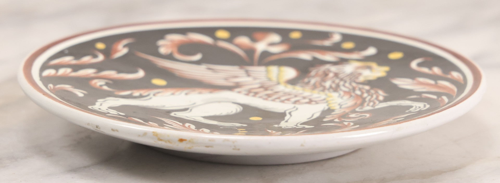 Lot 059 - Vintage Hand Painted Italian Majolica "Stile Senese" (Sienese Style) With Winged Lion, Floral Tendrils, 6-3/8" Diameter