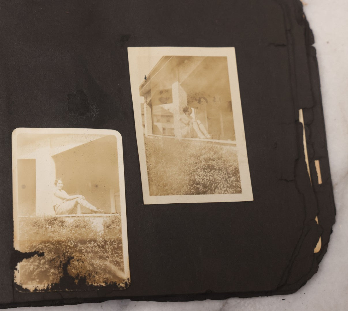 Lot 086 - Pair Of Rough Condition Vintage Snapshot Photo Albums With Dozens Of Photos Including Many Taken On And Around Heinz Pier, Atlantic City, New Jersey, And Other Lakes And Beaches In Upstate, New York
